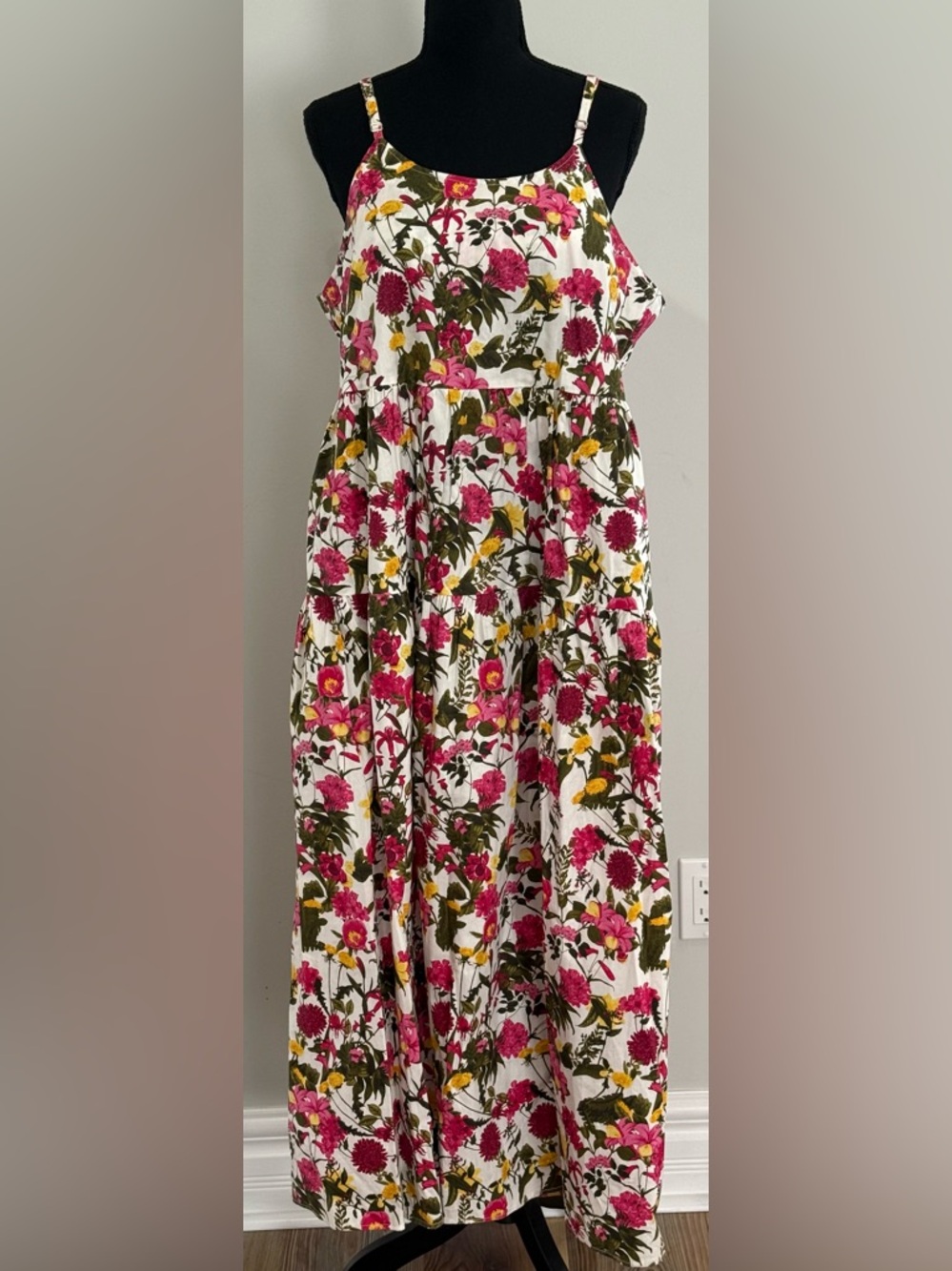 Bohee Wohee XLWhite Floral Maxi Dress with Pink & Olive Green Print 128